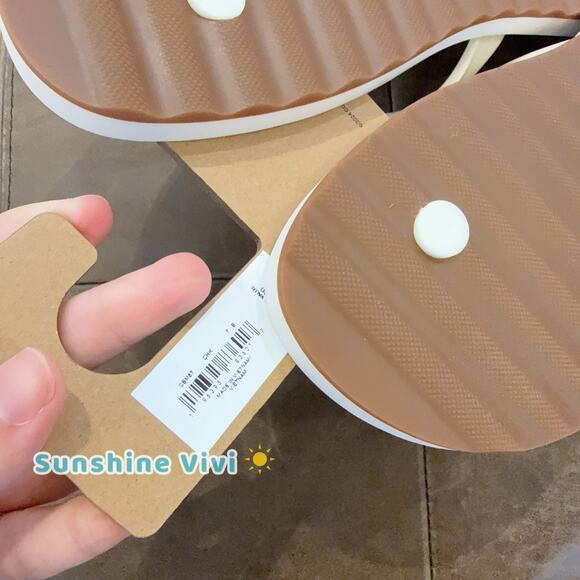 NWT Coach Zayn Flip Flop With Shell Print CBM87 Chalk US 7 - Picture 4 of 8